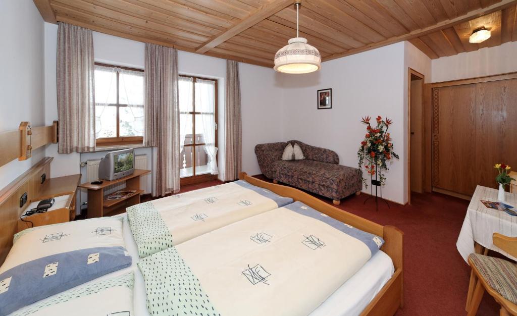Gasthof-Pension-Kraus Achslach エクステリア 写真